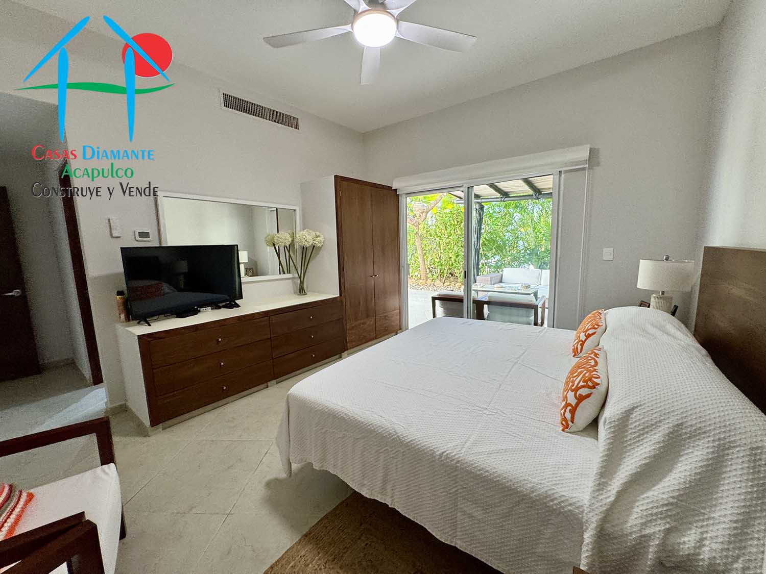 Pacífico Diamante Amura GH 1 - Recámara principal 2